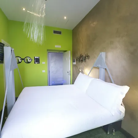 Irooms Station Casa de hóspedes 4*