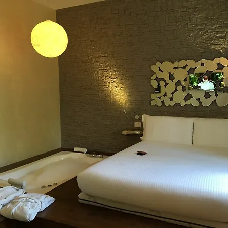 Guest house Irooms Station