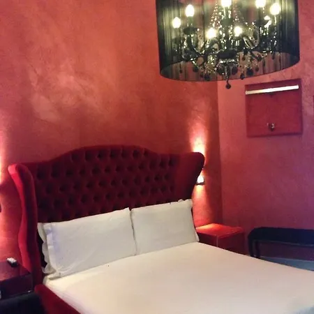 Irooms Station Vendégház 4*