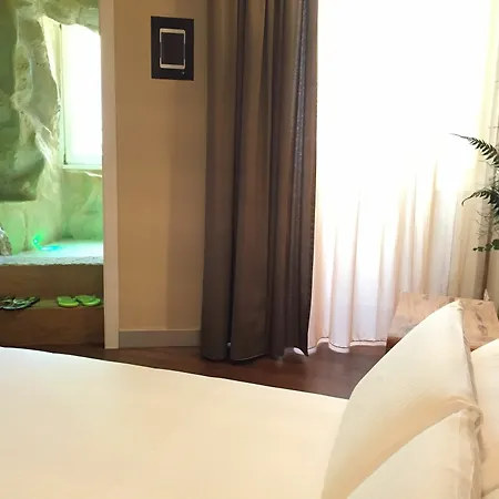 Irooms Station Vendégház 4*