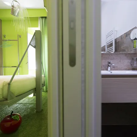Irooms Station Vendégház 4*
